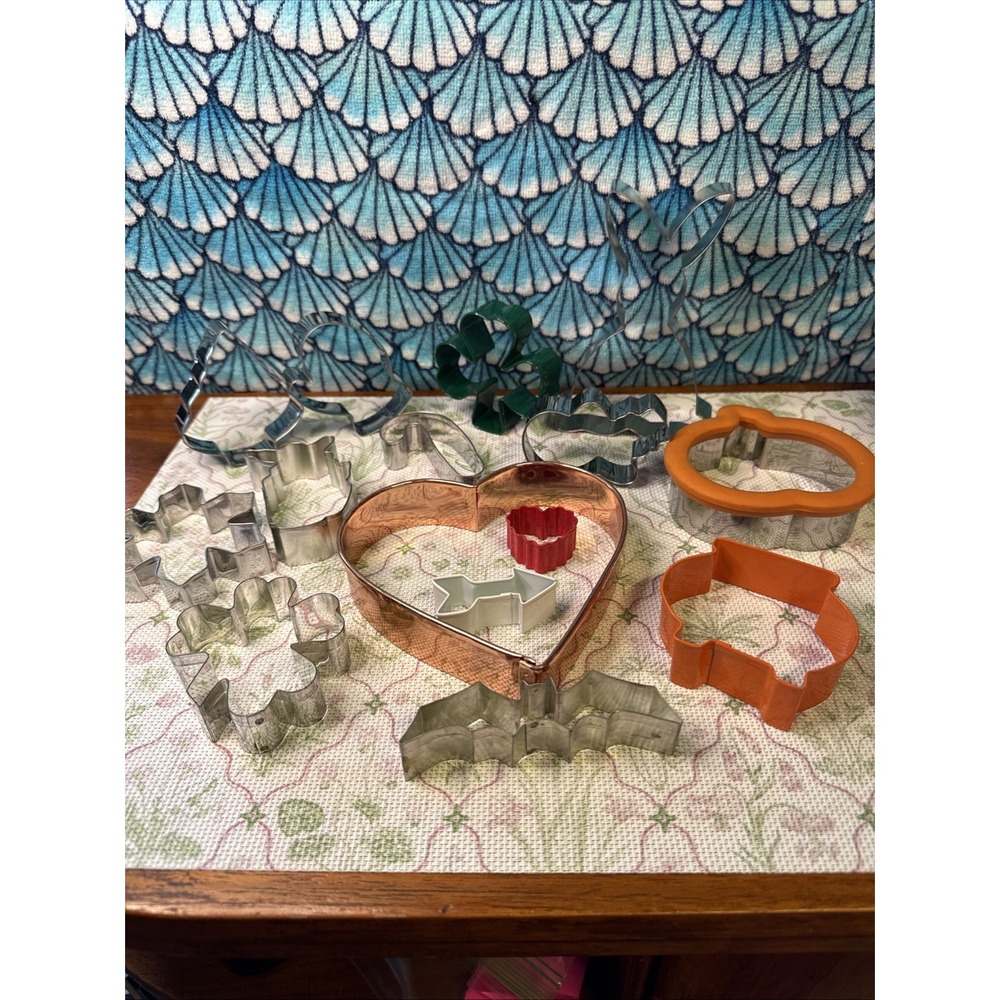 Cookie Cutter Lot (15),‎ Various Holidays
